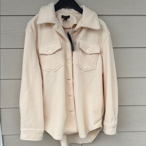 NWT Shinestar Buckle Plush Fleece Shacked